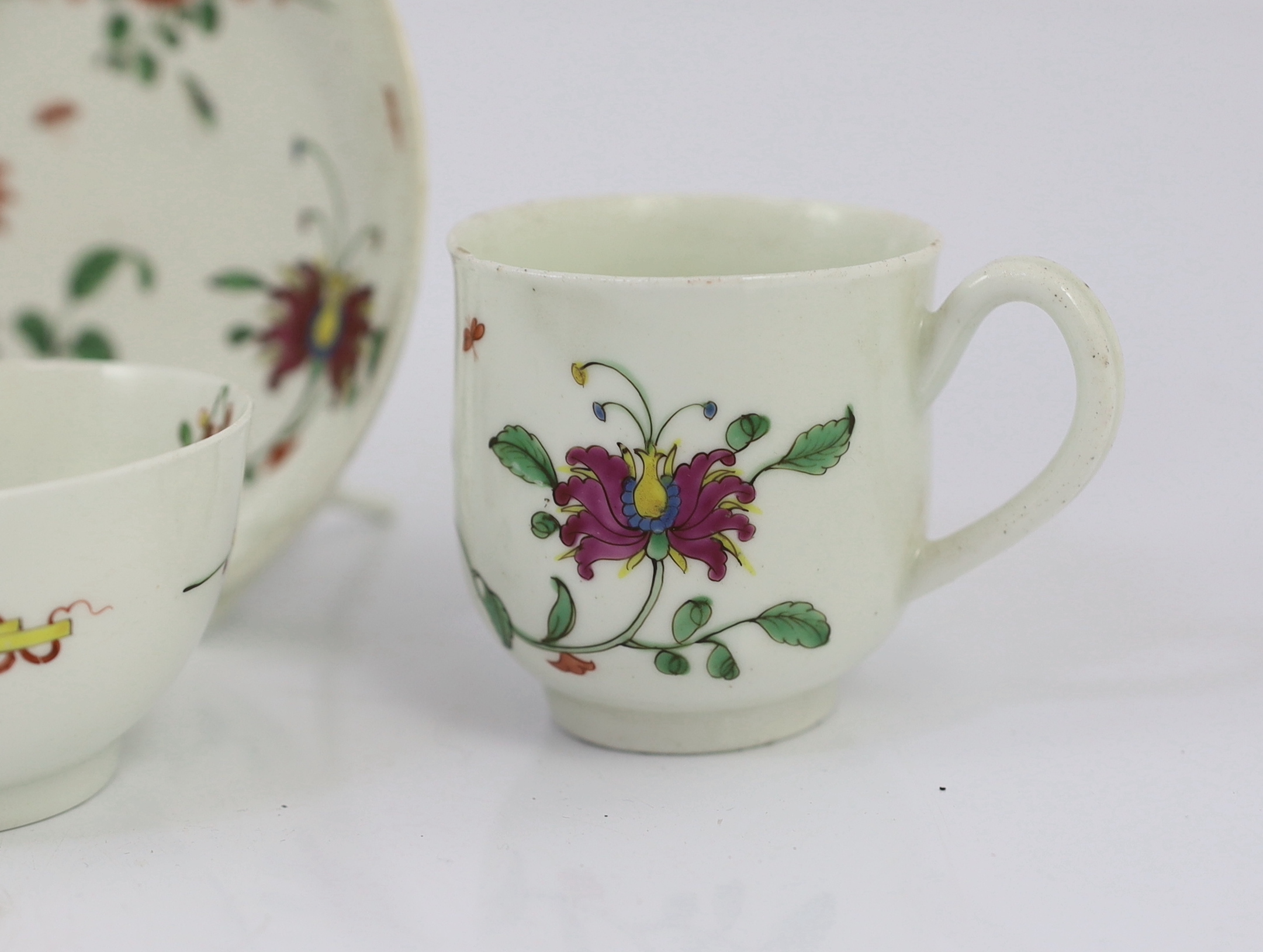 A Worcester ‘Honeysuckle’ pattern part tea and coffee set, c.1755-60, slight faults